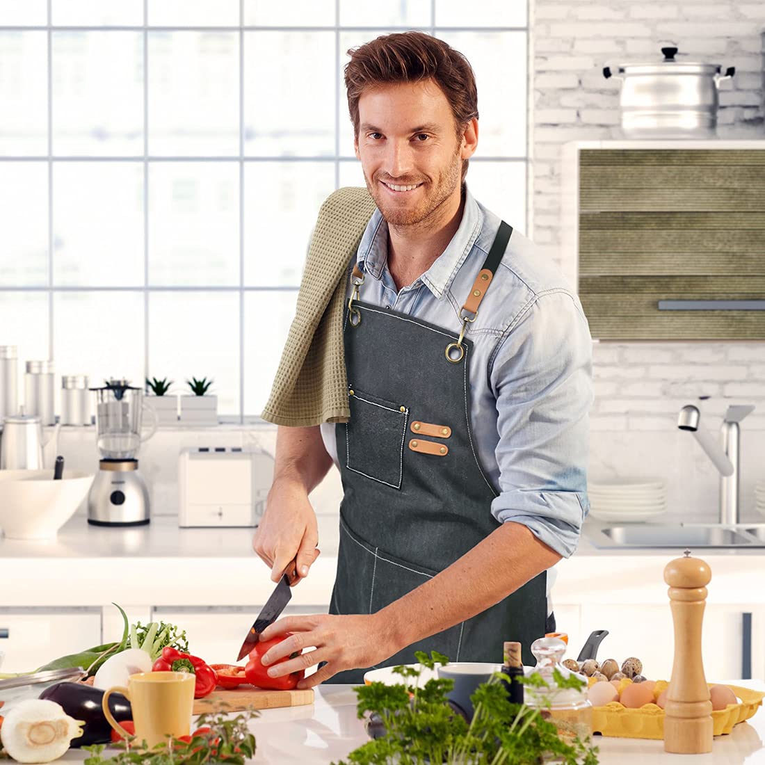Chef Apron, Cotton Canvas Gardening Apron with Large Pockets for Men and Women,Kitchen Cooking Baking Bib Heavy Duty Adjustable Garden Apron