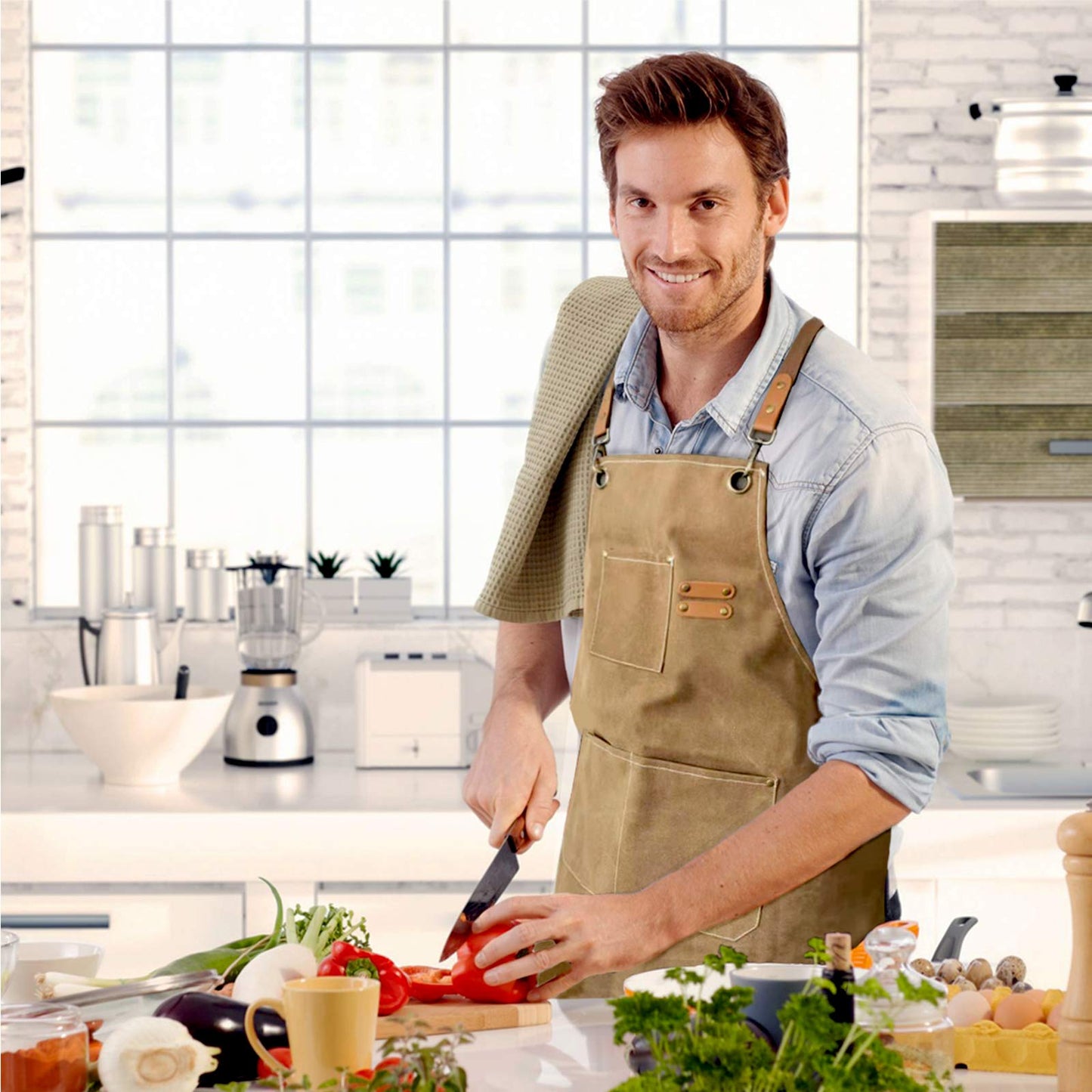 Chef Apron, Cotton Canvas Gardening Apron with Large Pockets for Men and Women,Kitchen Cooking Baking Bib Heavy Duty Adjustable Garden Apron