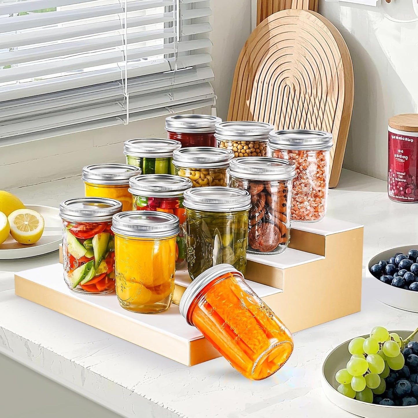 Wide Mouth Mason Jars 16 oz with Lids [6 Pack], Canning Jars with Metal Airtight Lids and Bands, 16 oz Glass Jars for Fermenting, Pickling, Freezing, Preserving, Meal Prep, Jar Décor