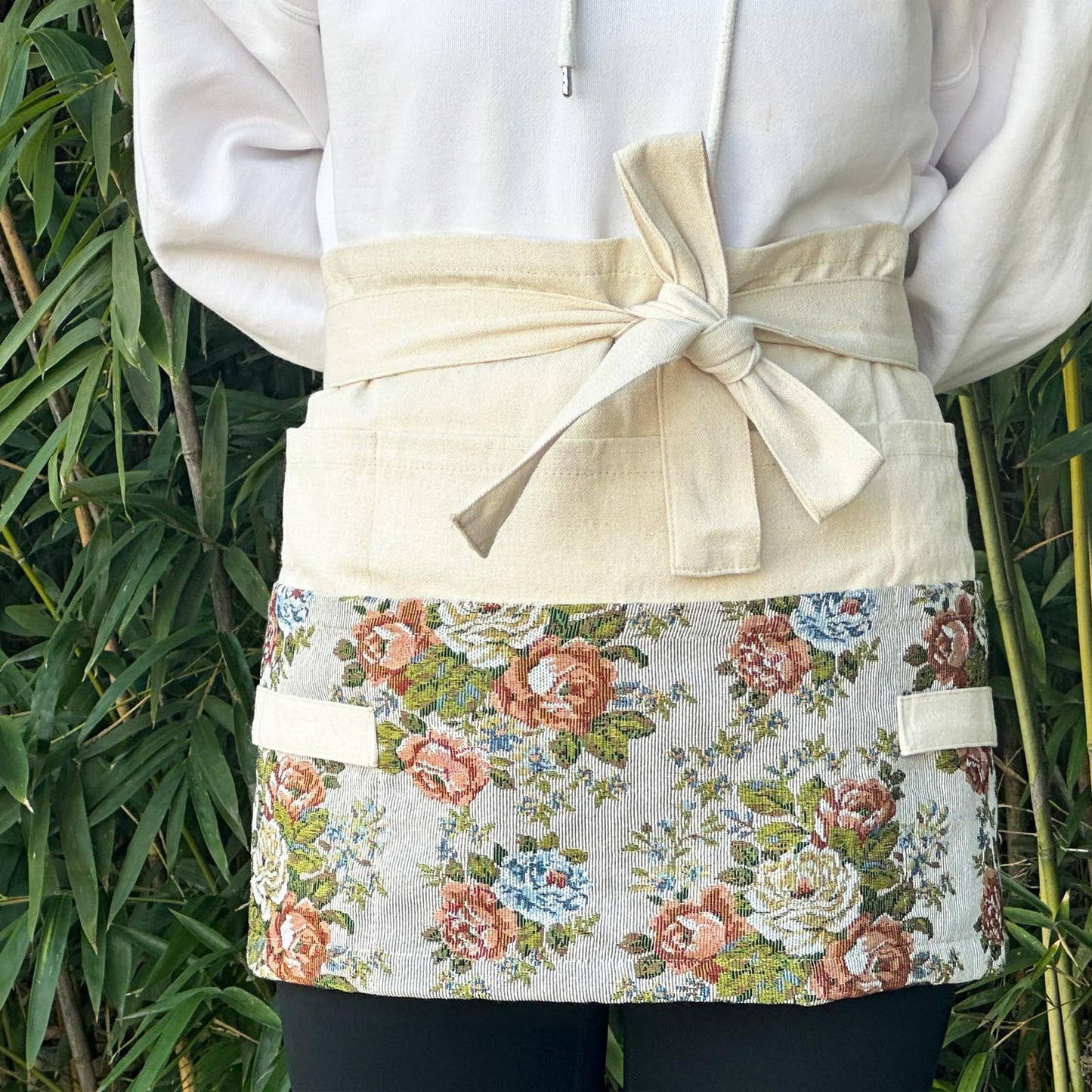 Garden Apron for Woman, Serve Apron Cute, Flora Half Apron with 8 Pockets, Valentines Gift for Mom Wife Girlfriend