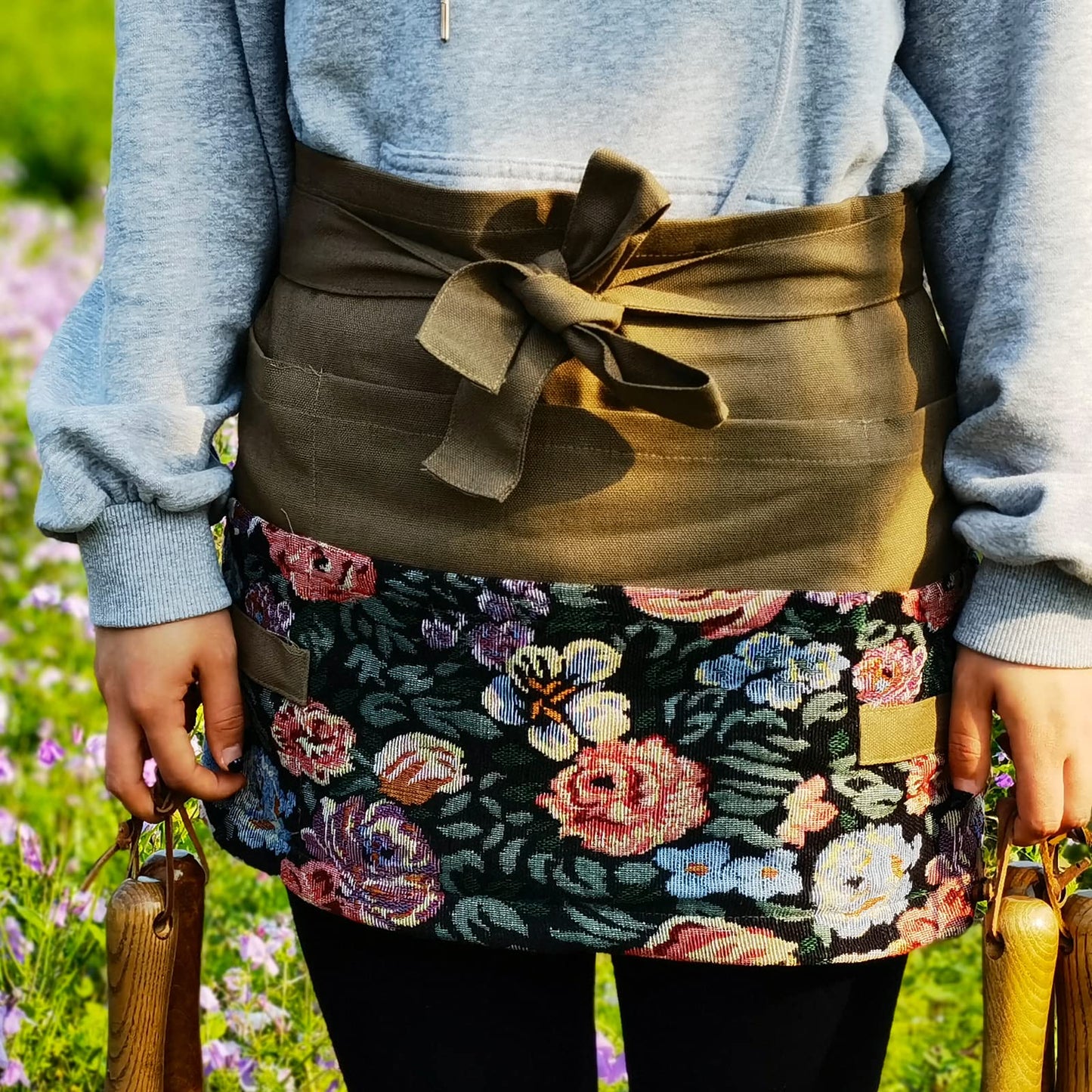 Garden Apron for Woman, Serve Apron Cute, Flora Half Apron with 8 Pockets, Valentines Gift for Mom Wife Girlfriend
