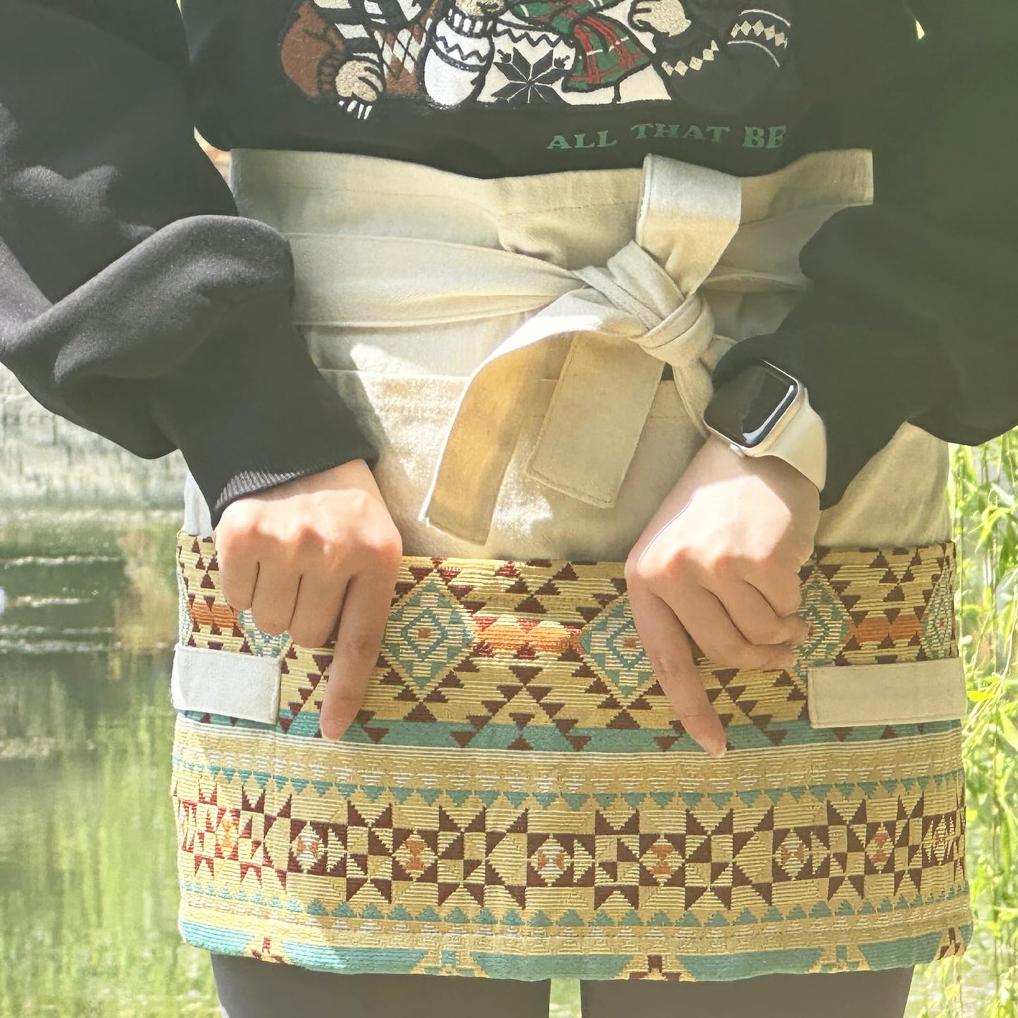 Garden Apron for Woman, Serve Apron Cute, Flora Half Apron with 8 Pockets, Valentines Gift for Mom Wife Girlfriend