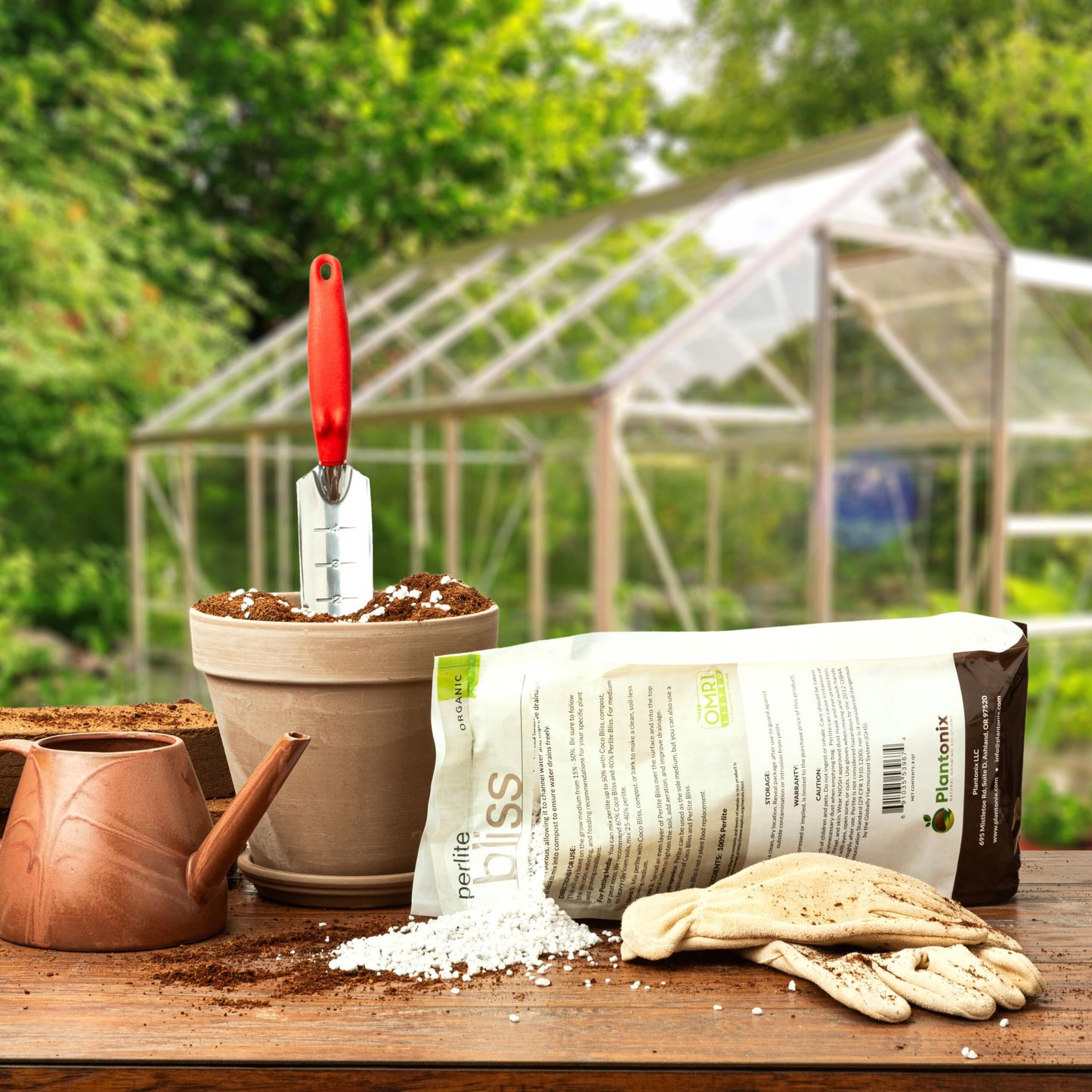 Vermiculite Bliss (16 Qts) - Organic Vermiculite for Gardening - Fine Grade Vermiculite for Plants - Coarse Vermiculite Soil Amendment - Bulk Vermiculite for Garden Soil, Perlite, & Seed Starting